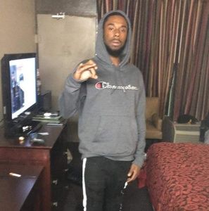 Meet your Posher, Tylonji